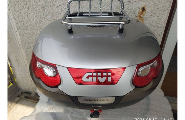 Givi Maxia3 55 literes tradoboz extrkkal