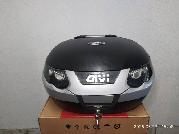 Givi Maxia3 E55 motoros doboz