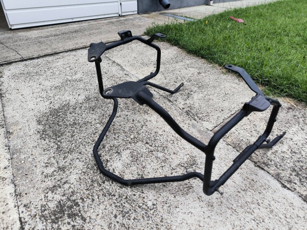Givi Monokey oldaldoboz tart Suzuki dl650