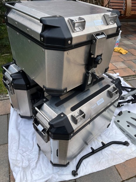 Givi Motor Doboz Szett