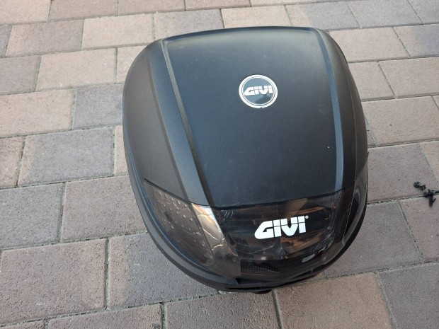 Givi Motoros Hátsó Doboz Újszerű