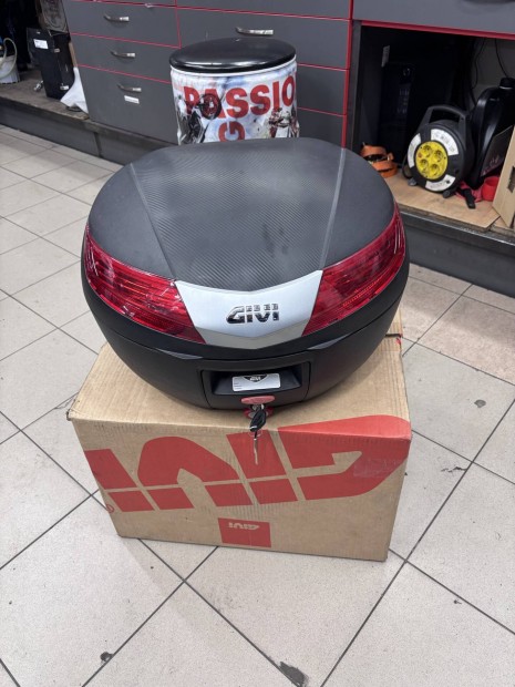 Givi V40 40L h�ts� doboz