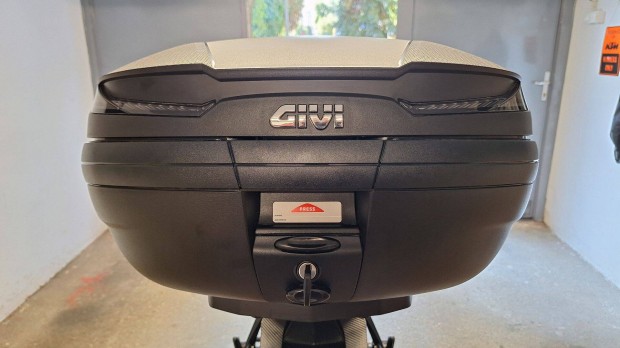 Givi V45NT monokey hts doboz (Top case)