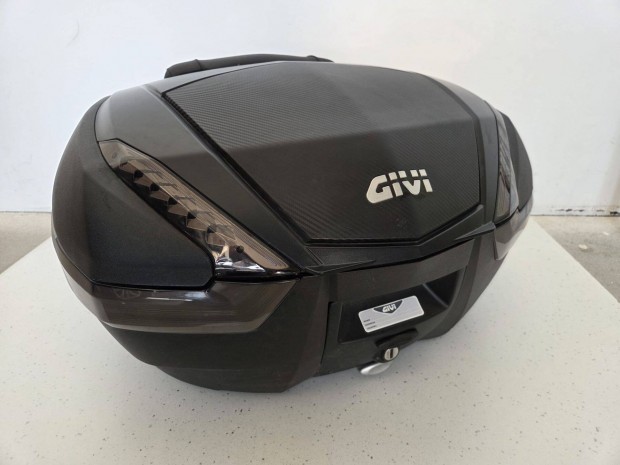 Givi V47 NNT motoros doboz