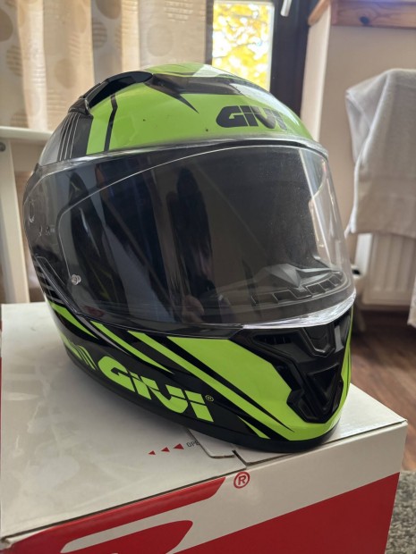 Givi X-Fiber motoros sisak
