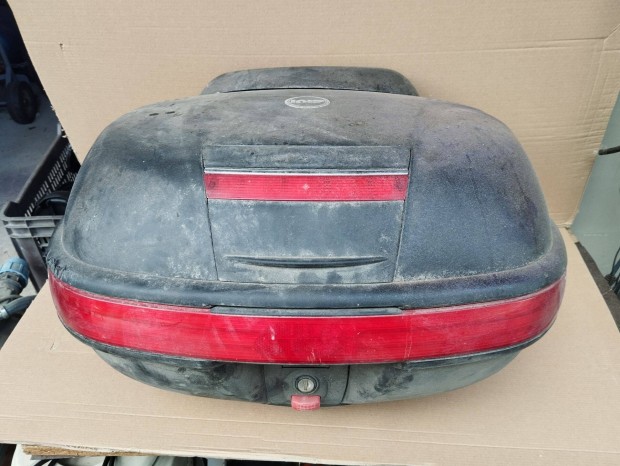 Givi háttámlás 52 literes motoros túradoboz eladó