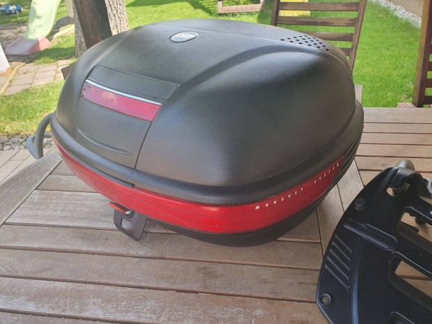 Givi monokey system motoros doboz, koffer platnival