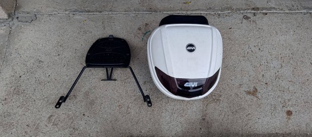 Givi motor doboz 30L Monolock, tartval