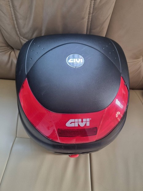 Givi motoros túradoboz