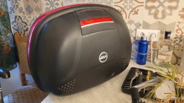 Givi topcase motor doboz