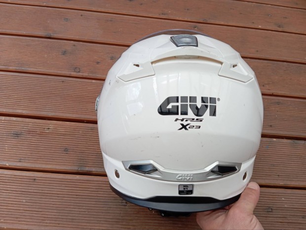 Givi x23 motoros bukósisak és kesztyű