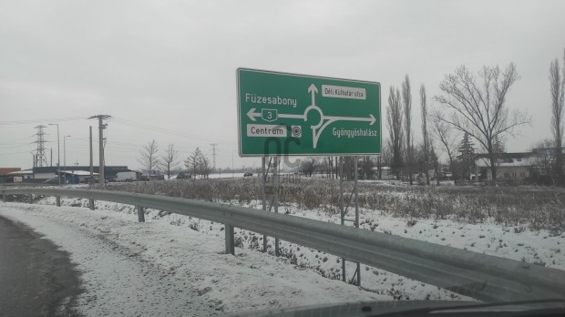 Gksz telek elad� Gy�ngy�s 3-as aut��t k�rforgalom mellett