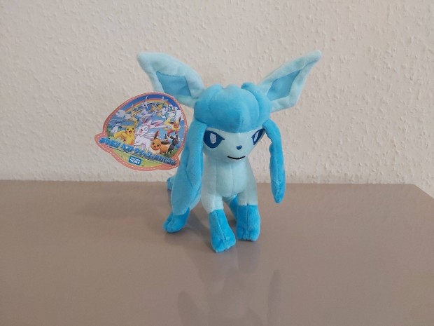 Glaceon plss 22 cm Pokemon j Kszleten szmlval Pokmon