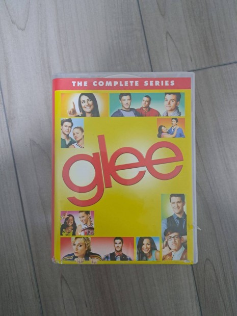 Glee dvd (1-6. vad)