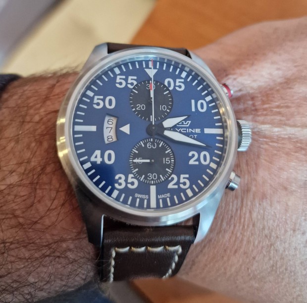 Glycine Airpilot chrono quartz 