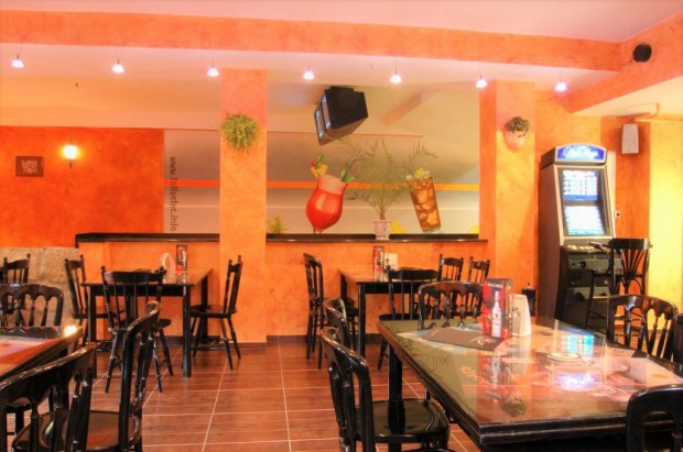 G�d, Pesti �t, 226 m2-es, egy�b vend�gl�t� egys�g, j� �llapot�