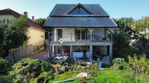 G�d�ll�i elad� 275 nm-es h�z