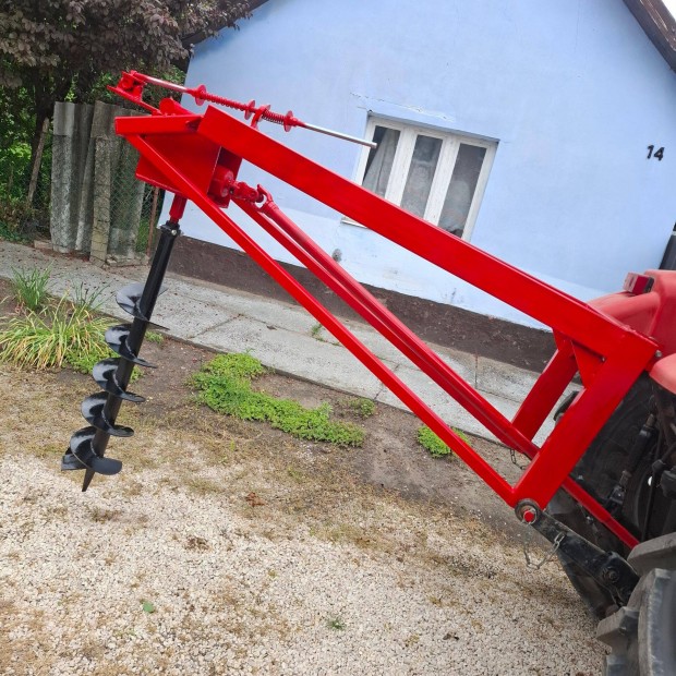 Gödörfuró komplett gép eladó.250-es csiga átmérő.Spirál furó.Eladó