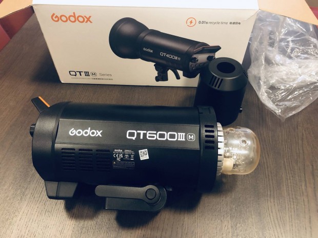 Godox QT600III-M Manulis Stdivaku (600WS, HSS)