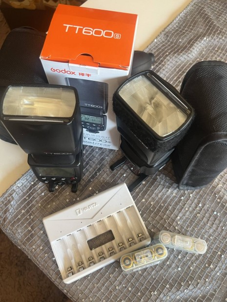 Godox tt600 2db
