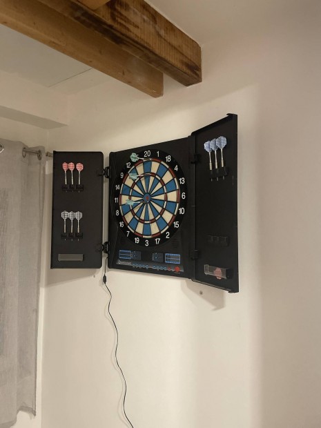 Goelogic elektromos darts tbla