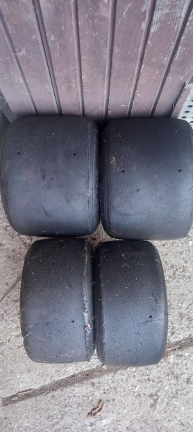 Gokart gumik