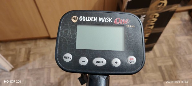 Golden mask one fmkeres