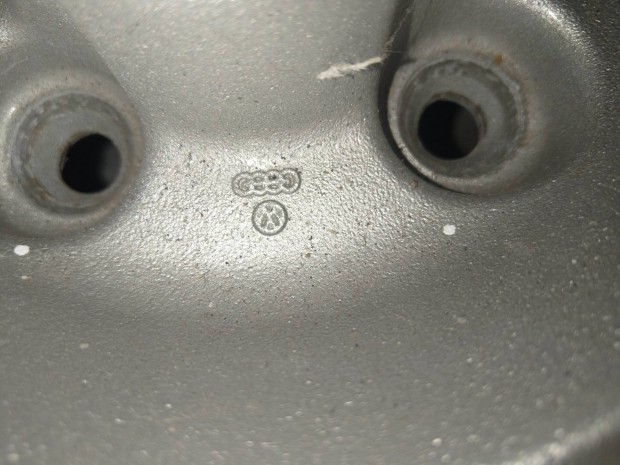 Golf 1 2 GTI pirelli felni eladó.