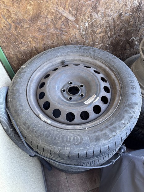 Golf 4 Gyári acél felnik 16"