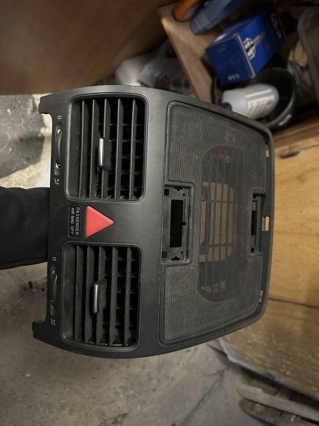 Golf 5 Jetta műszerfal szellőzőrács