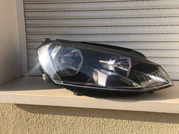 Golf 7 f�nysz�r� elad�