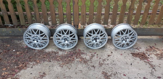 Golf GTI BBS 15-ös 5x100 alufelni szett (felújítandó)