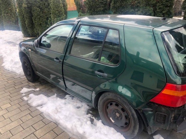Golf IV. Alkatr�szek elad�k