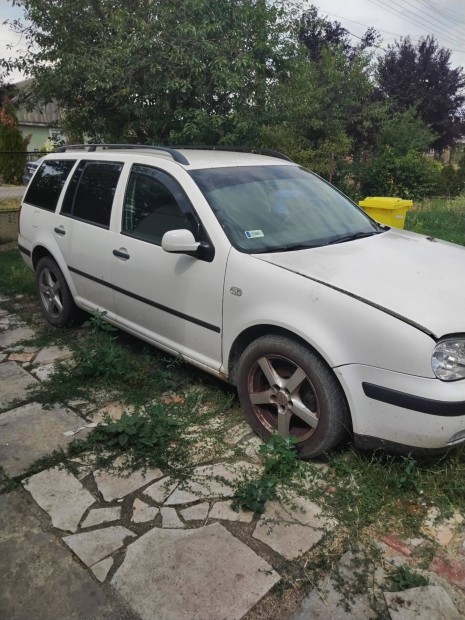 Golf IV alkatrészek eladók!