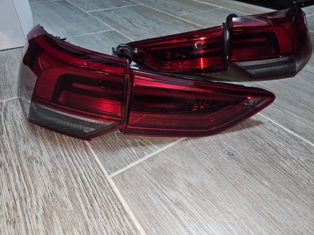 Golf Mk8 H�ts� Gy�ri l�mpa szett, Alkuk�pes!