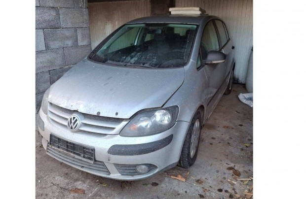 Golf Plusz 2006 1.6 benzin 105LE BSE motor, 5seb kzi, Lemez felni