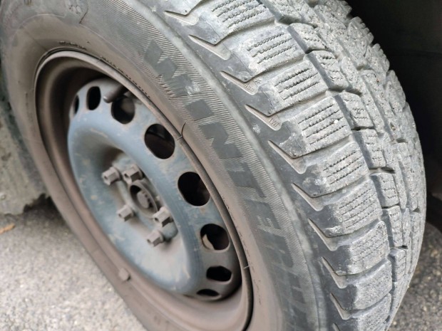 Golf VI. gumi + felni eladó - Firestone 195/65 R15