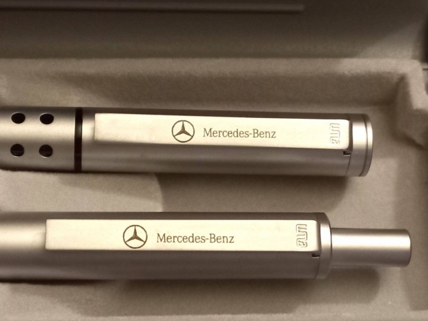 Golystoll szett Mercedes-Benz feliratozssal