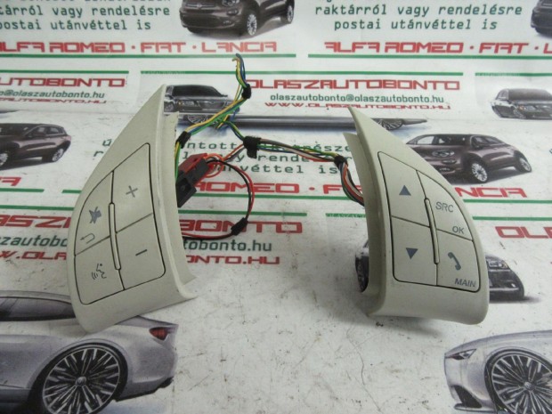 Gomb40298 Fiat 500 fehér színű kormány gomb