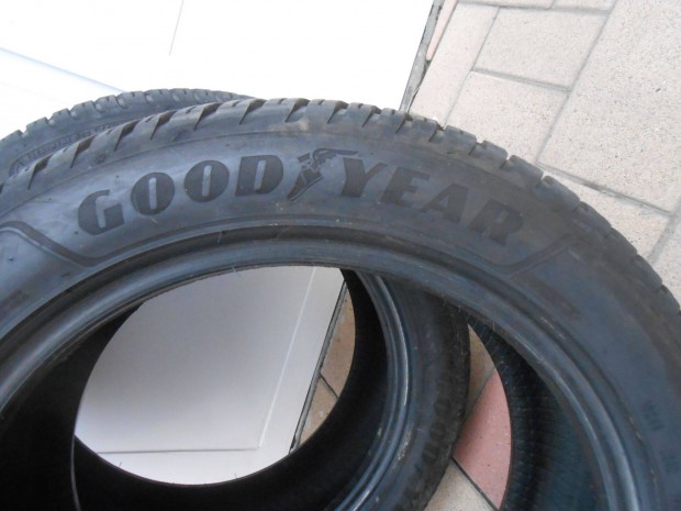 Good Year 225/50R17 4 év szakos