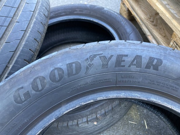 Good Year 225/55r17 nyári gumi