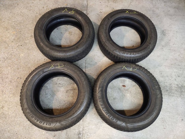 Good Year Ultragrip 9 téli gumi, 195/65 R15, 5-6mm mintamélységgel