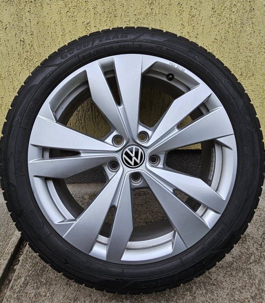 Good Year Ultragrip Performance+ téligumi 215/50 R19 VW-Borbet alufeln