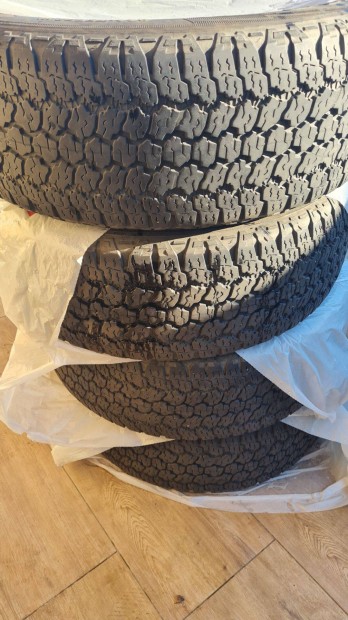 Good Year Wrangler 255/60 R20