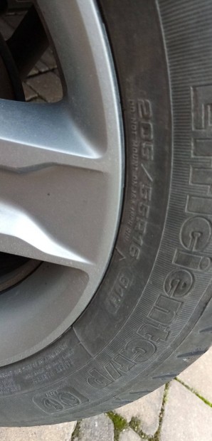 Good Year nyri gumi 205/55R16