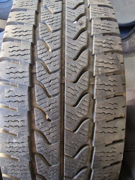 Goodyear 215/65R15C UG CARGO 6mm DOT21 hasznlt gumi HG13452 tli ki