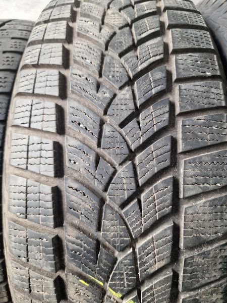 Goodyear 225/65R17 UG PERFORMANCE 6-6.5mm DOT22 hasznlt gumi HG13488