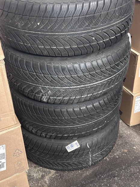 Goodyear 245/45 R18 tli gumi 4 db 