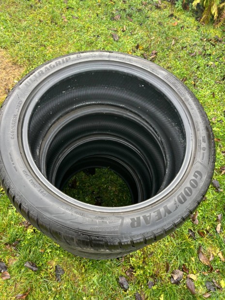 Goodyear 245/45 r19