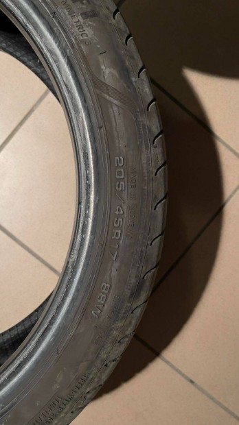 Goodyear Eagle F1 Asymmetric 3 205/45 R17